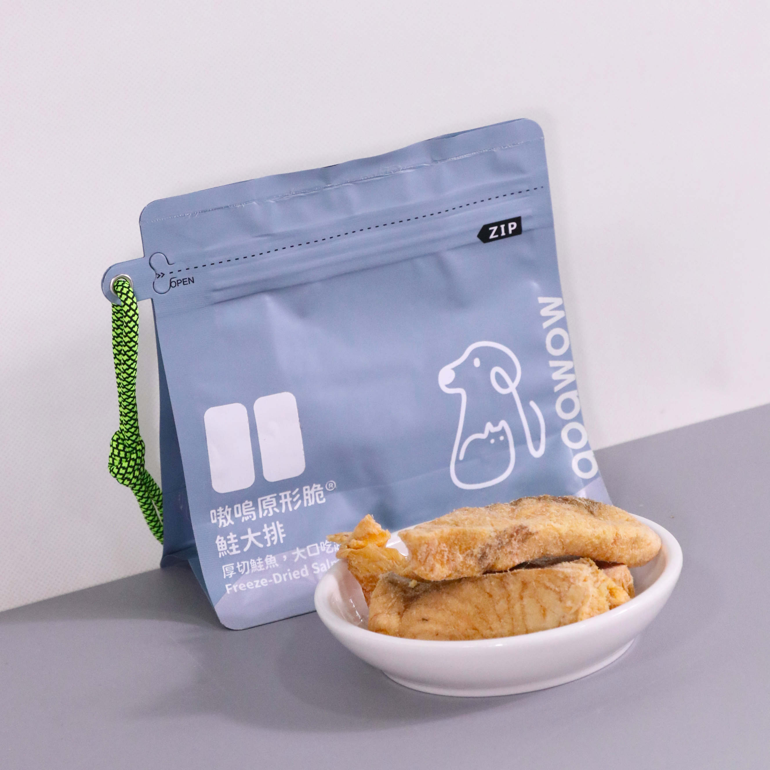 嗷嗚原形脆,鮭大排